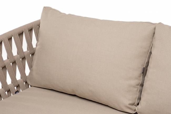 "Диего" диван 2-местный плетеный из роупа, каркас алюминий темно-серый (RAL7024), роуп темно-серый круглый, ткань темно-серая