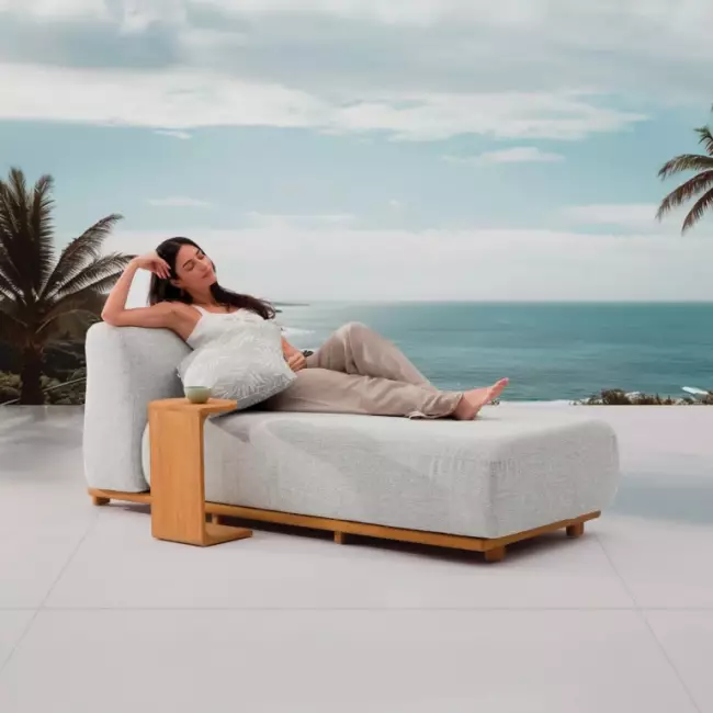 Столик деревянный для лежака Rule Teak натуральный 330х260х490 мм Столик деревянный для лежака Rule Teak натуральный 330х260х490 мм