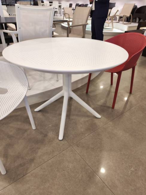 Кресло пластиковое Sky Pro марсала 540х600х810 мм