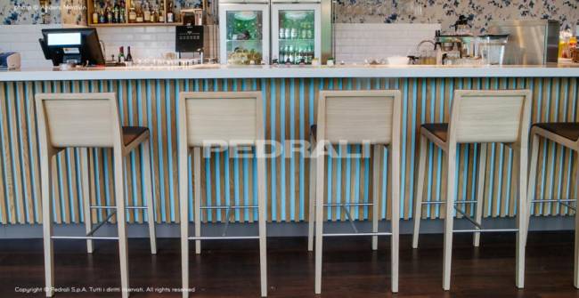 Стул деревянный барный мягкий Young венге 410х525х1015 мм