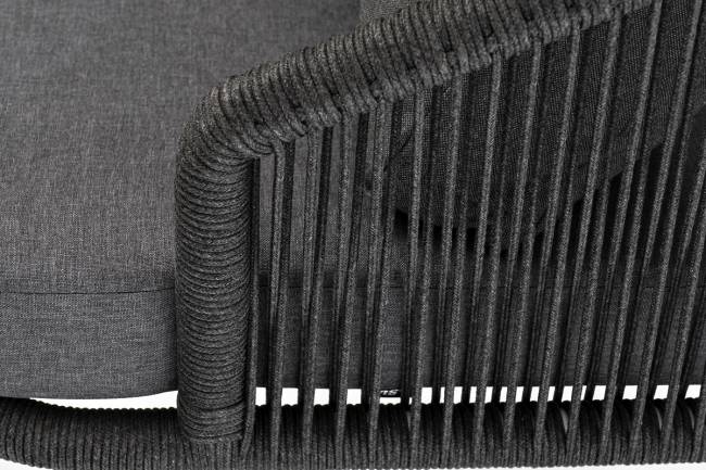 "Верона" кресло плетеное из роупа, каркас алюминий темно-серый (RAL7024) муар, роуп темно-серый круглый, ткань темно-серая 027 высота посадки 43,5 см