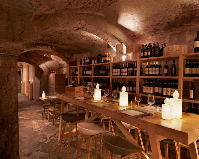 Светильник пластиковый настольный Fiamma Lighting LED белый Ø120х300 мм