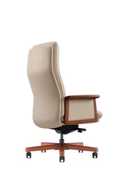 Кресло офисное / Вивальди  / Vivaldi   / бежевая кожа / деревянная крестовина