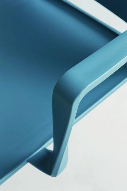 Кресло пластиковое Bakhita B жемчужно-серый 570х540х800 мм