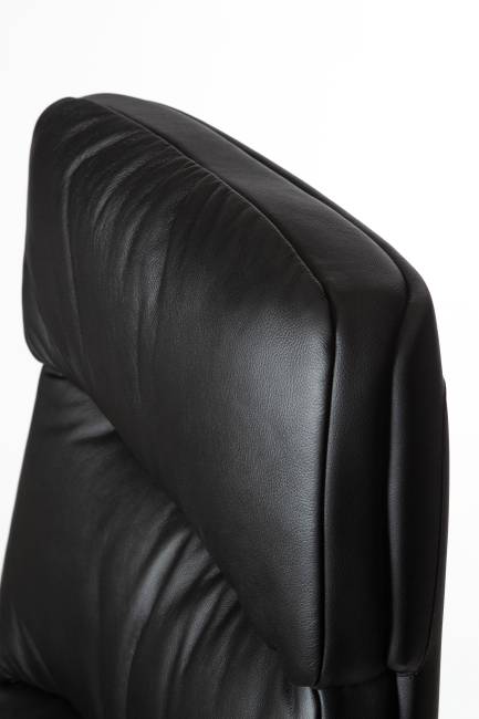 Кресло офисное / Тринити LB black  / черная экокожа / алюминиевая база