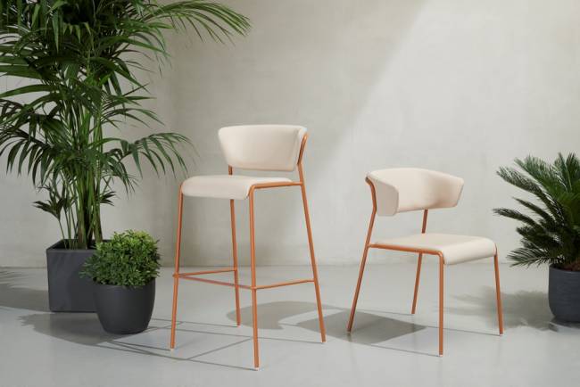 Стул барный с обивкой Lisa Waterproof терракотовый, песок 500х500х990 мм Стул барный с обивкой Lisa Waterproof терракотовый, песок 500х500х990 мм