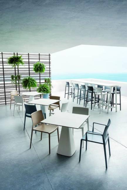 Кресло пластиковое Bakhita B шафран 570х540х800 мм