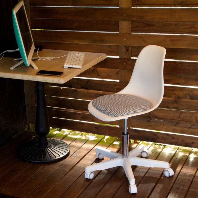 Кресло компьютерное Смузи белый/гусиная лапка