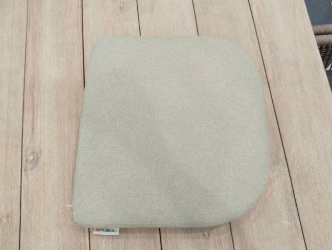 Подушка на спинку для кресла Flores натуральный 430х400х50 мм Подушка на спинку для кресла Flores натуральный 430х400х50 мм