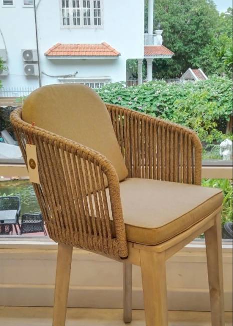 Подушка на спинку для кресла Flores натуральный 430х400х50 мм Подушка на спинку для кресла Flores натуральный 430х400х50 мм