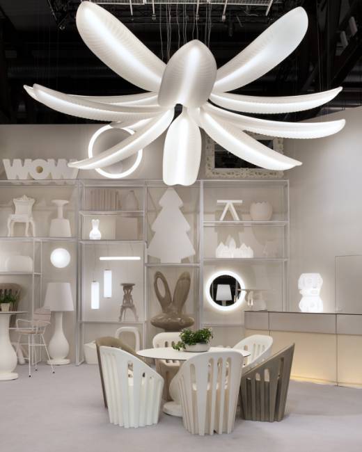 Светильник пластиковый подвесной Banana Leaf 1830х530х340 мм Светильник пластиковый подвесной Banana Leaf 1830х530х340 мм