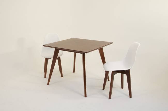 Стол Сканди М 90 орех со стульями Сашш орех белый