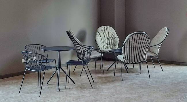 Подушка на сиденье и спинку Amitha Lounge Fat Подушка на сиденье и спинку Amitha Lounge Fat