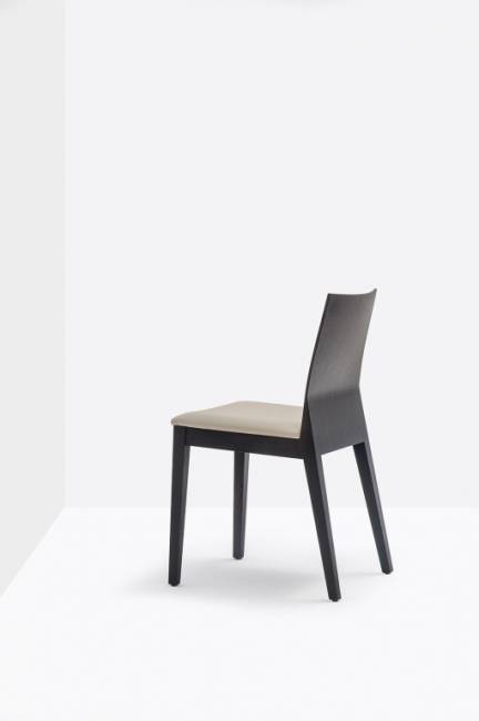 Стул деревянный с мягким сиденьем Twig венге, бежевый 450х525х840 мм Стул деревянный с мягким сиденьем Twig венге, бежевый 450х525х840 мм