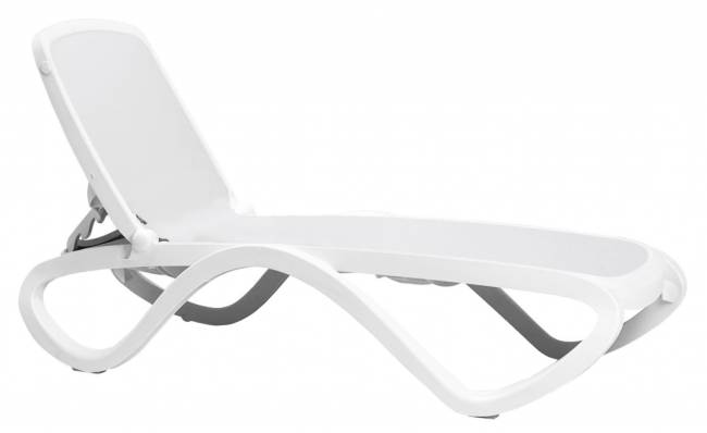 Шезлонг-лежак пластиковый Omega белый 1700-1945х690х910 мм