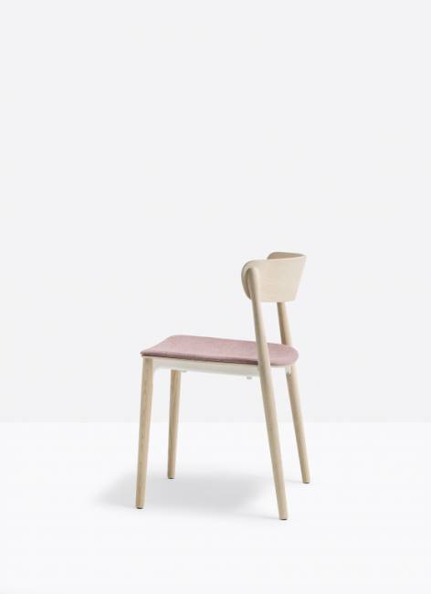 Стул деревянный с мягким сиденьем Nemea 520х500х765 мм Стул деревянный с мягким сиденьем Nemea 520х500х765 мм