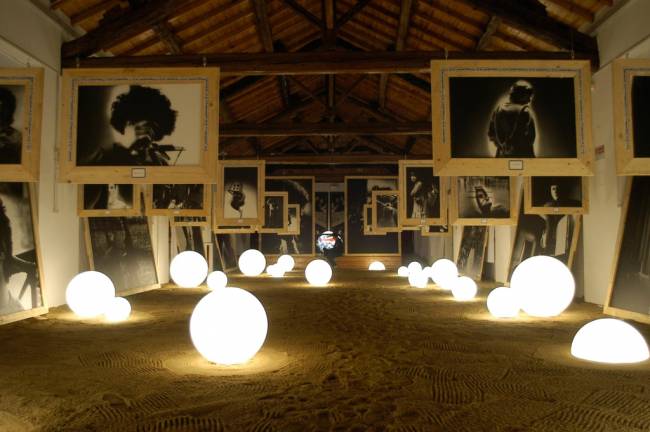 Светильник пластиковый Полусфера 1/2 Globo 60 Lighting IN белый Ø600х300 мм Светильник пластиковый Полусфера 1/2 Globo 60 Lighting IN белый Ø600х300 мм