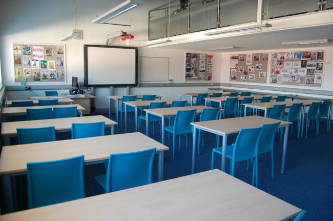 Стул пластиковый Mone 450х500х820 мм