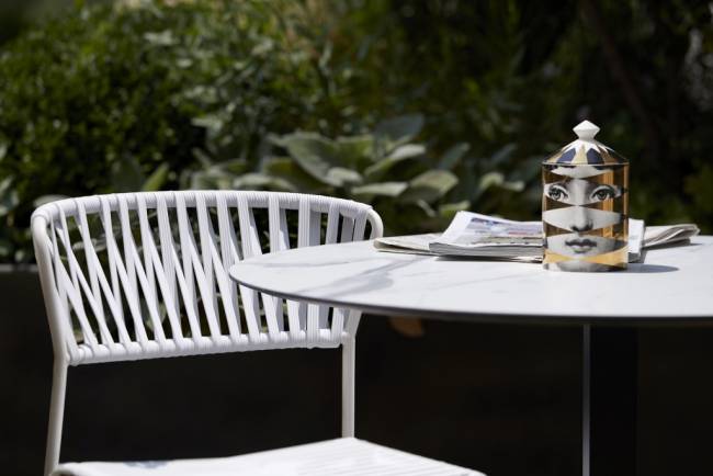 Столешница круглая Compact Laminate для подстолья Nemo, Domino, Tiffany, Cross белый мрамор Каррара Ø700х10 мм Столешница круглая Compact Laminate для подстолья Nemo, Domino, Tiffany, Cross белый мрамор Каррара Ø700х10 мм