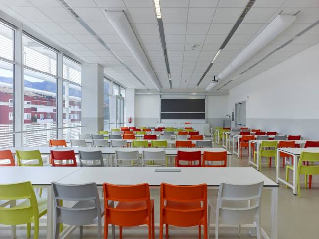 Стул пластиковый Sai терракотовый 480х510х820 мм