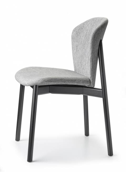 Стул деревянный с обивкой Natural Finn черный ясень, светло-серый 490х540х790 мм Стул деревянный с обивкой Natural Finn черный ясень, светло-серый 490х540х790 мм