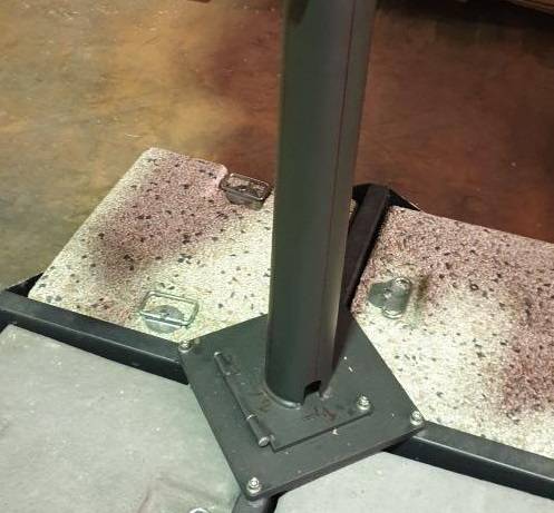 Плита утяжелительная с ручками со ступенькой 500х500х150 мм Плита утяжелительная с ручками со ступенькой 500х500х150 мм