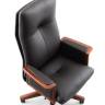 Кресло офисное / Вивальди  / Vivaldi  / черная кожа / деревянная база
