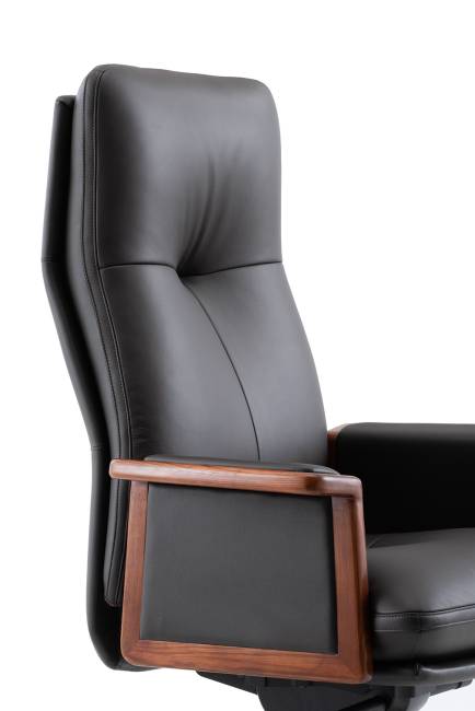 Кресло офисное / Вивальди  / Vivaldi  / черная кожа / деревянная база