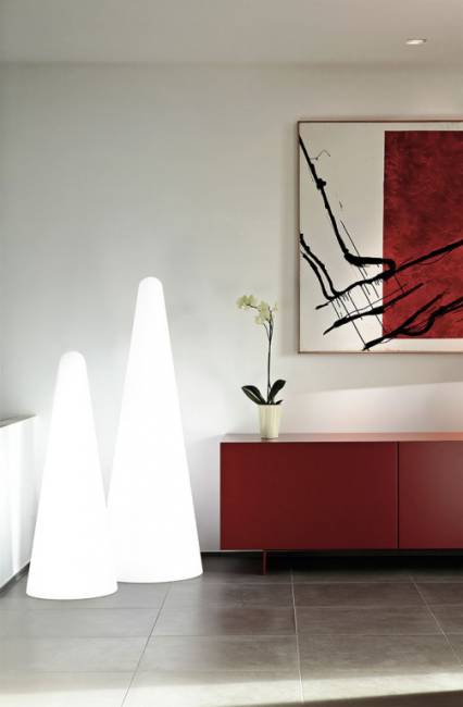 Светильник пластиковый Конус Cono Lighting IN белый Ø420х1130 мм