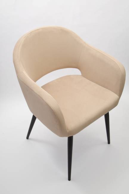 Стол Сканди К 100 черное дерево/натур с креслами Пичч велюр бежевый