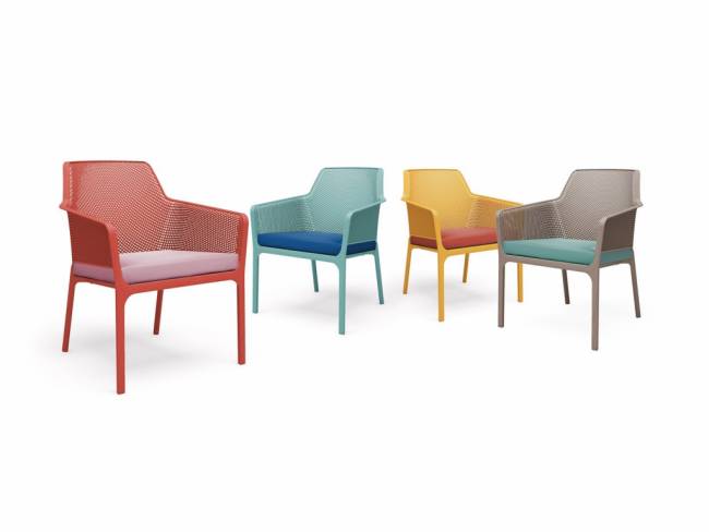 Кресло пластиковое Net Relax коралловый 670х710х865 мм