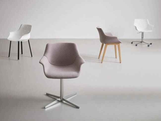 Кресло с обивкой More NA 600х570х790 мм