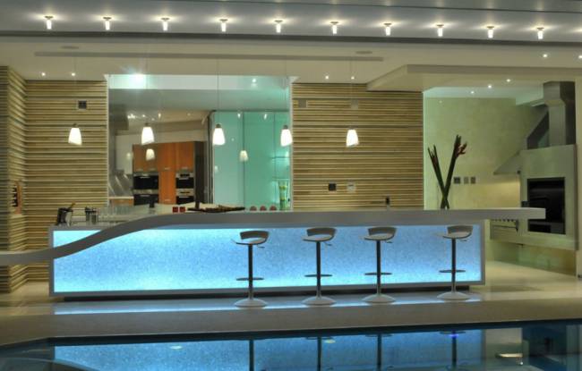 Стул пластиковый барный Swing 410х410х910 мм Стул пластиковый барный Swing 410х410х910 мм