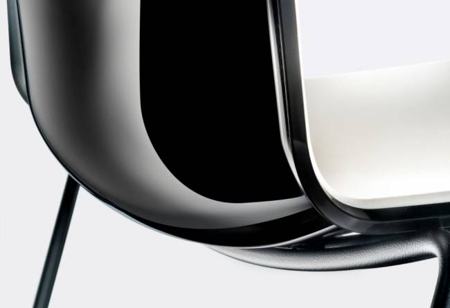 Стул пластиковый на полозьях Tweet белый, черный 530х520х805 мм