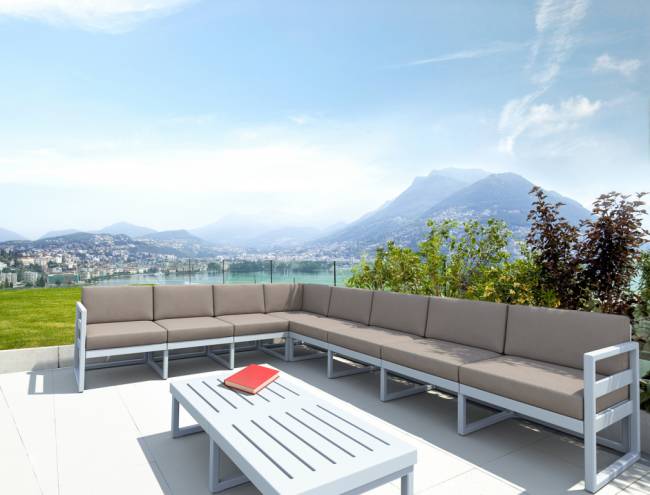 Комплект угловой пластиковой мебели Mykonos серебристый, светло-коричневый Комплект угловой пластиковой мебели Mykonos серебристый, светло-коричневый