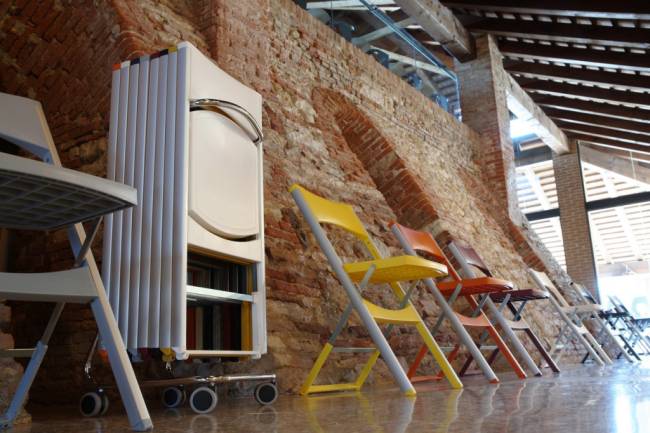 Стул пластиковый складной Compact красный 435х470х775 мм