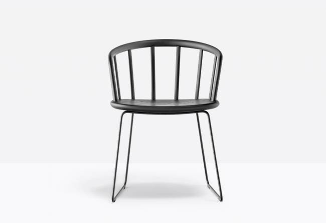 Кресло деревянное на полозьях Nym 550х515х730 мм Кресло деревянное на полозьях Nym 550х515х730 мм