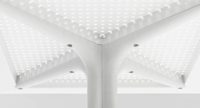 Стол пластиковый обеденный Clip 70 табак 700х700х750 мм Стол пластиковый обеденный Clip 70 табак 700х700х750 мм