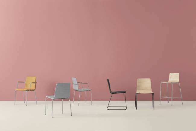 Кресло пластиковое Inga оранжевый, черный 535х520х800 мм