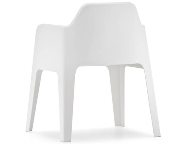 Кресло пластиковое Plus белый 655х590х805 мм Кресло пластиковое Plus белый 655х590х805 мм