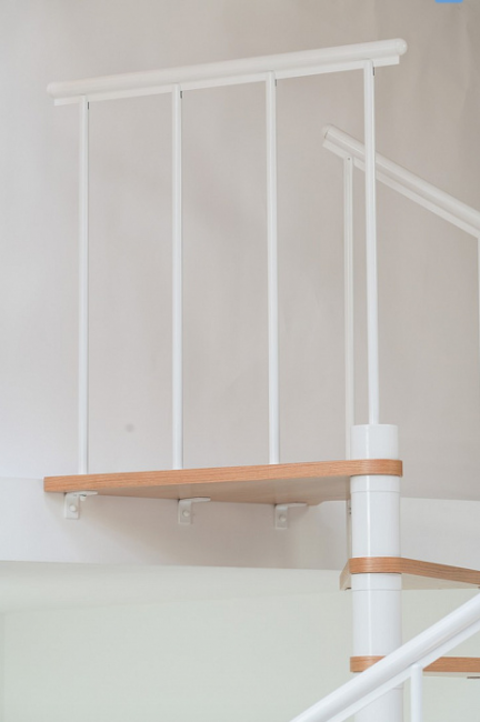 Винтовая лестница Montreal Classic d140