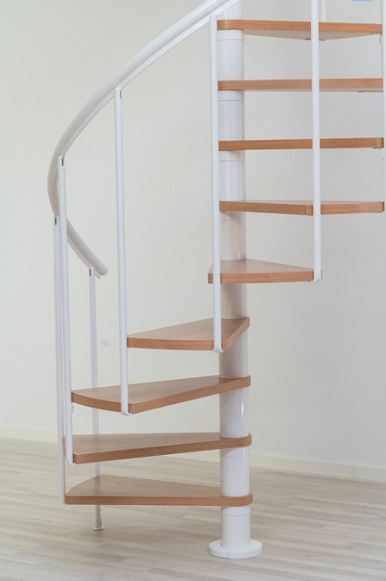 Винтовая лестница Montreal Classic d140