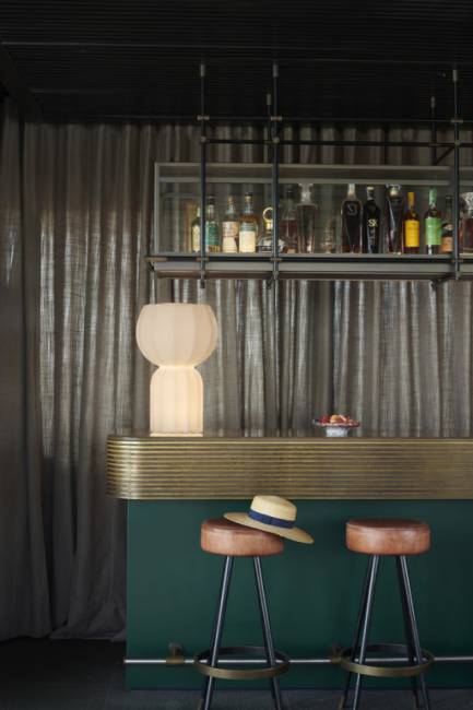 Светильник пластиковый настольный Pupa Lighting LED Ø370х590 мм