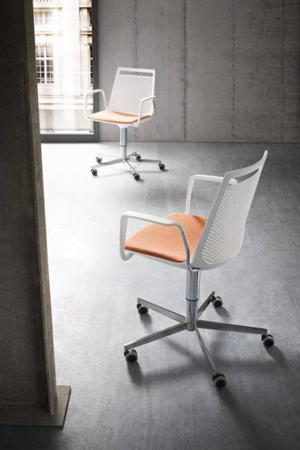 Подушка на сиденье Akami