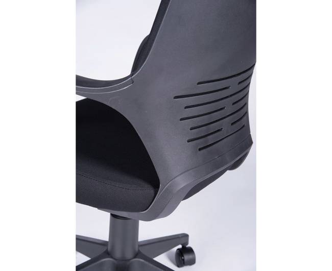 Кресло офисное / IQ / черный пластик / черная ткань