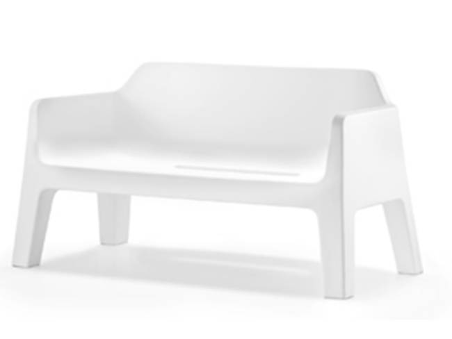 Диван пластиковый Plus Air белый 1425х740х750 мм Диван пластиковый Plus Air белый 1425х740х750 мм