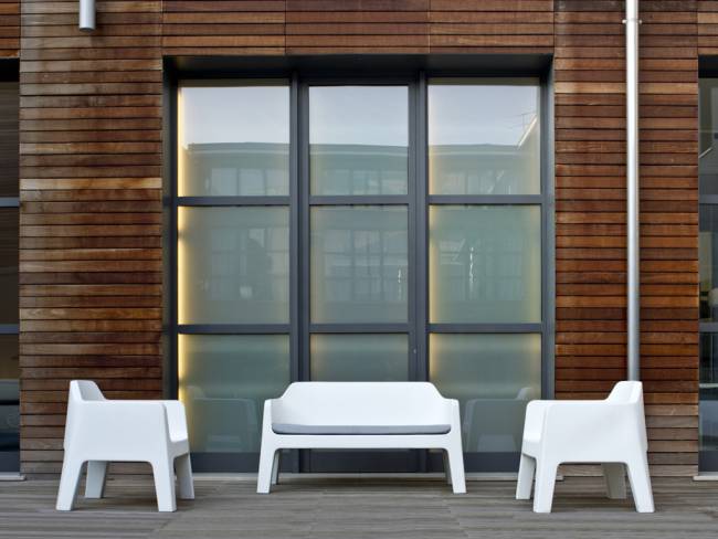 Диван пластиковый Plus Air белый 1425х740х750 мм Диван пластиковый Plus Air белый 1425х740х750 мм