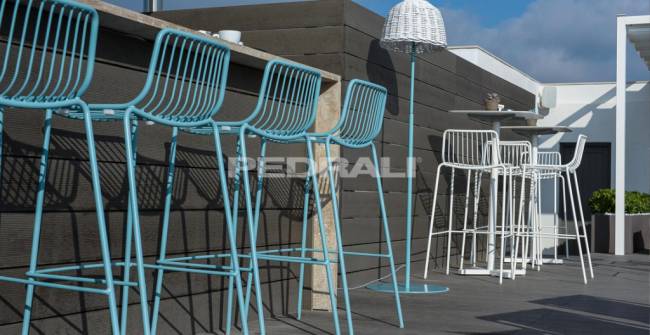 Стул металлический полубарный Nolita голубой 495х465х860 мм