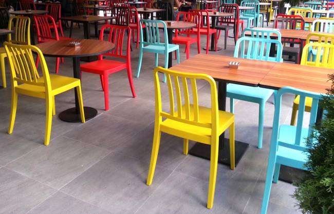 Стул пластиковый Varia-S красный 495х520х870 мм