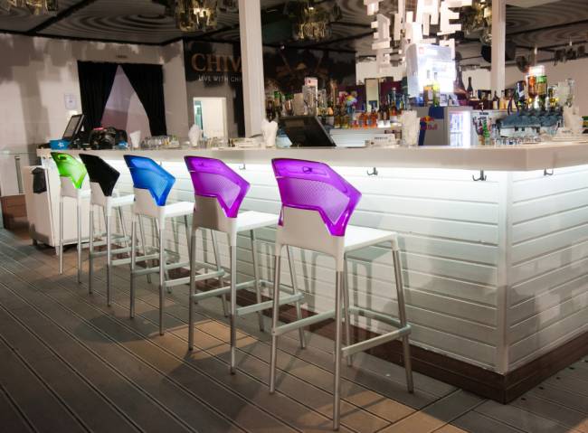Стул пластиковый барный Ego-S Bar сатинированный алюминий, белый, дымчатый 510х530х1100 мм